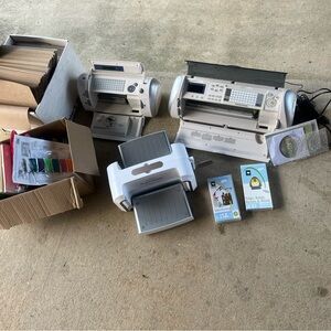 CRICUT 3&4 cartridge power bank as well as the cricut spellbinder printer